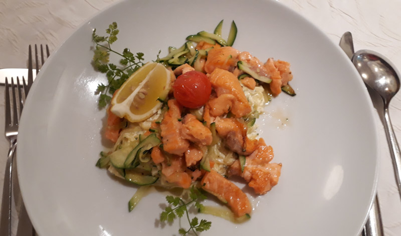 Hummer Taglioline Lachs