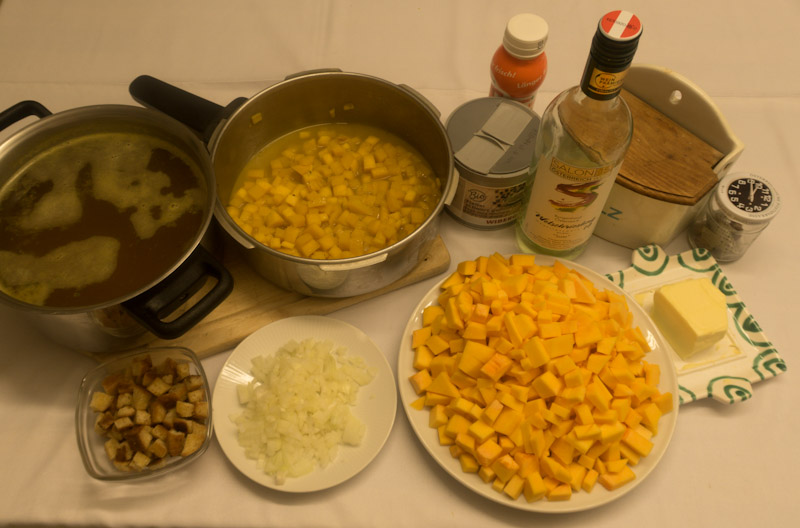 P.Kürbissuppe Zubereitung 1jpg