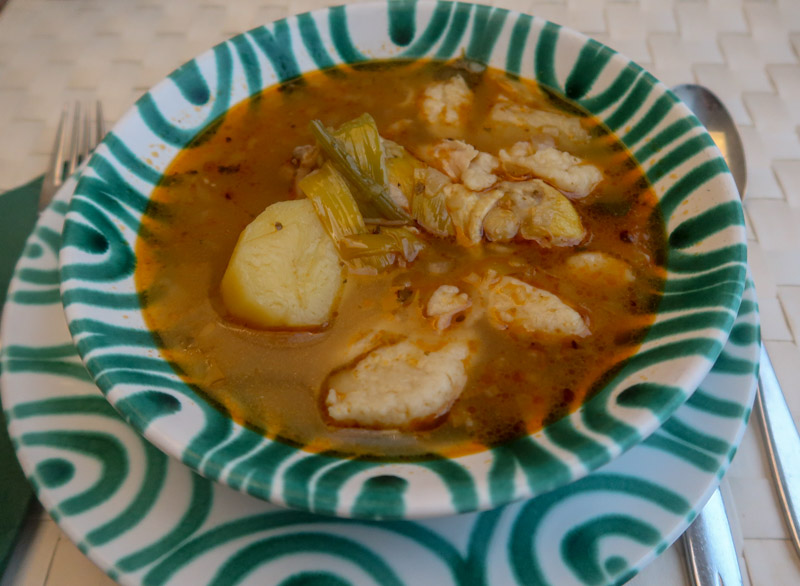Rote Suppe Teller fertig